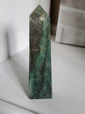 Natural polished Emerald point