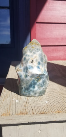 Natural polished Ocean Jasper flame