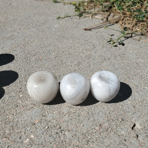 Natural polished mini apples